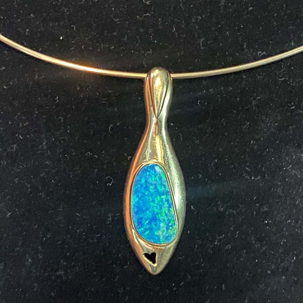 Vintage 14K Gold Boulder Opal Pendant – Blue/Green Fire – Heart Detail – 2”